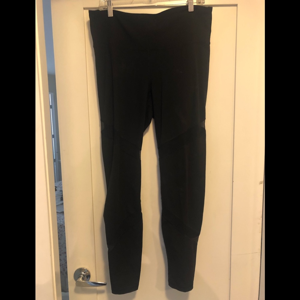 High waisted Black Leggings with mesh details